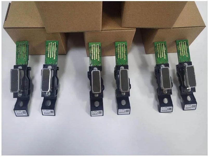 Epson DX4 Druckkopf auf Wasserbasis